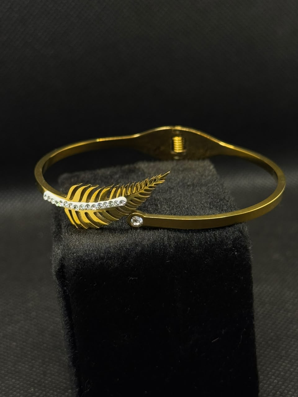 Fern Leaf Cuff Karra