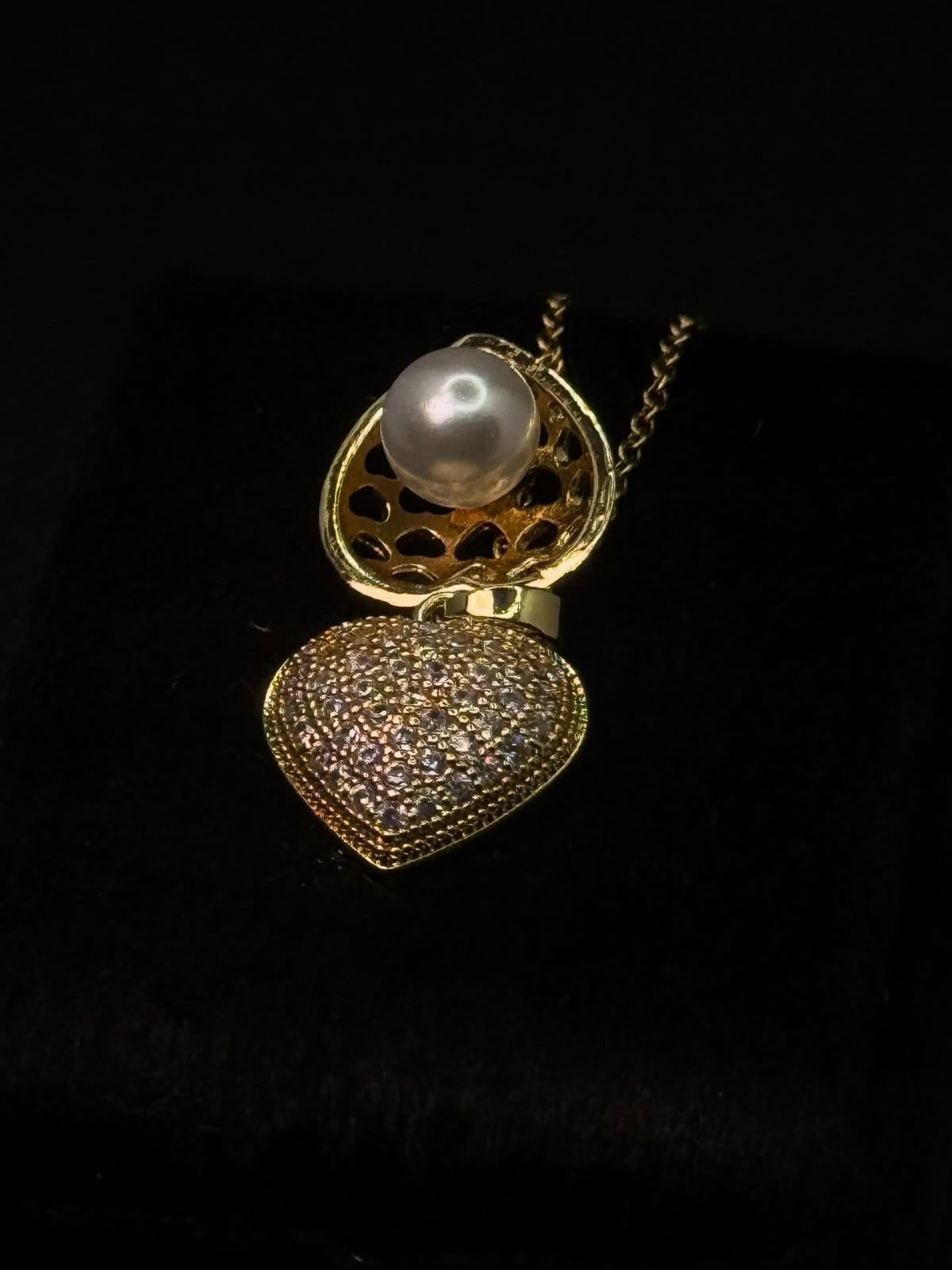 Heart-Pearl Pendant